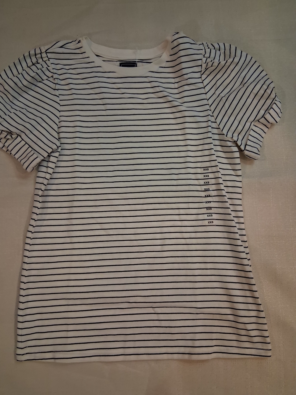 GAP White Tee with Black Stripes - Short Sleeve